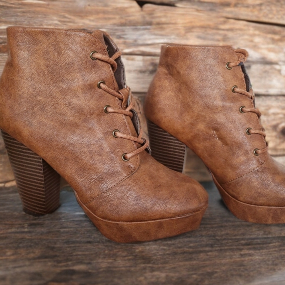 Candie's Tan Heeled Ankle Boots